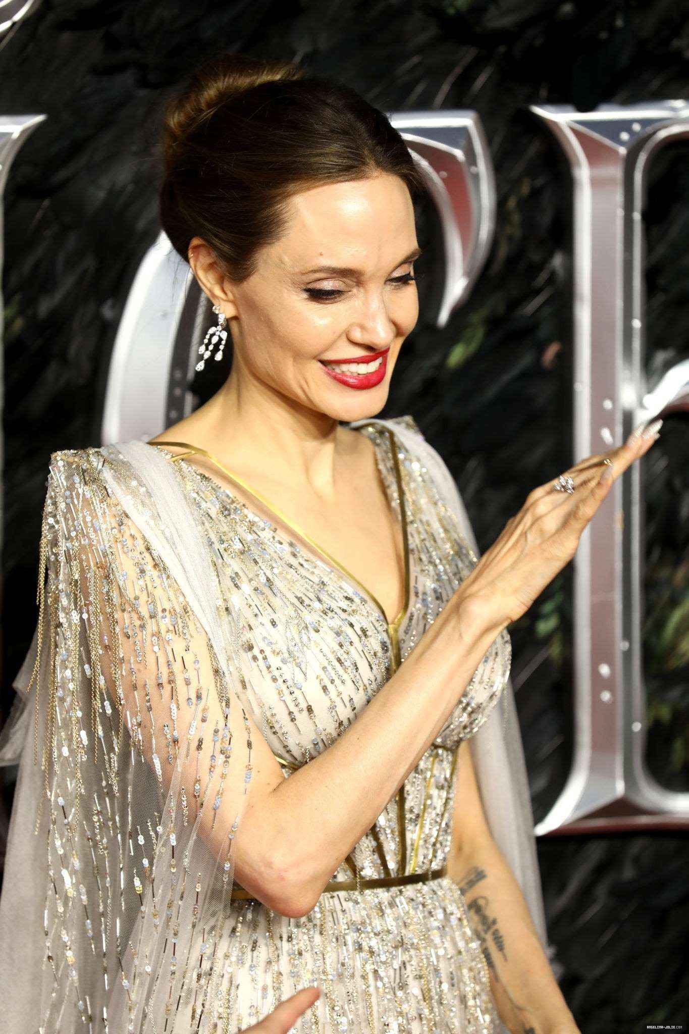 Анджелина Джоли на премьере Малефисента